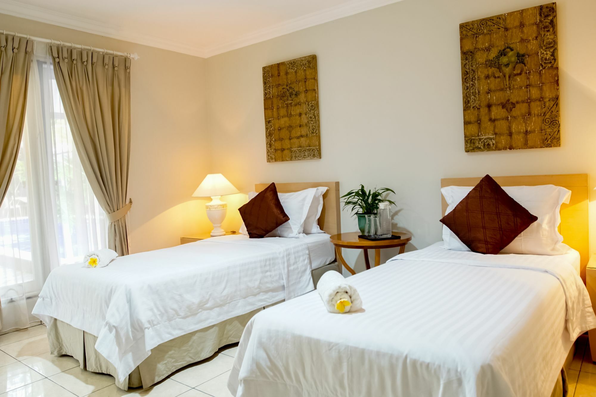Topaz Guest House Jakarta Bagian luar foto